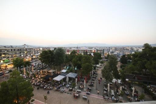Square'S View Agia Paraskevi Athènes Extérieur photo